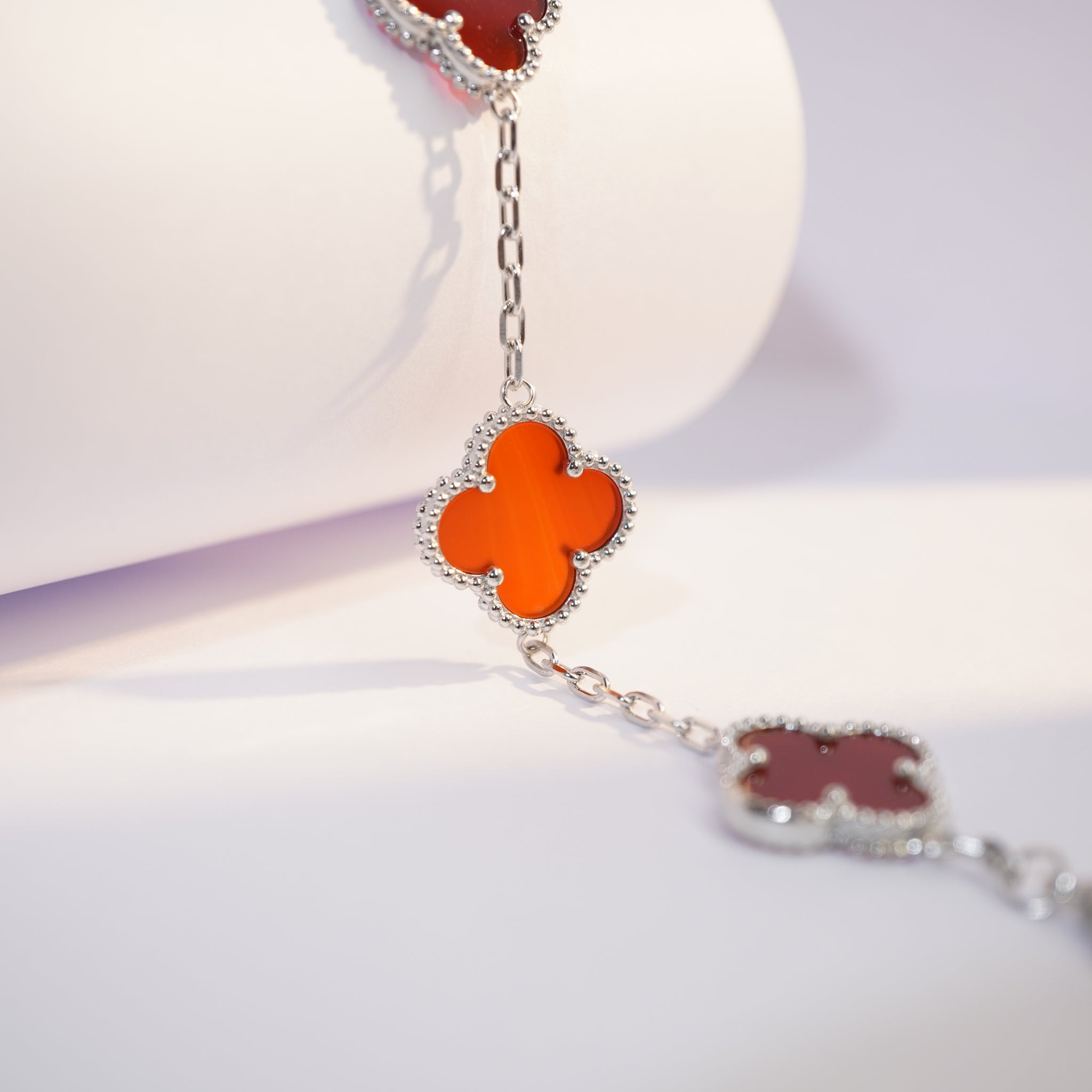 CDE Unisex Flower Clover Bracelet Silver CDE2265RD